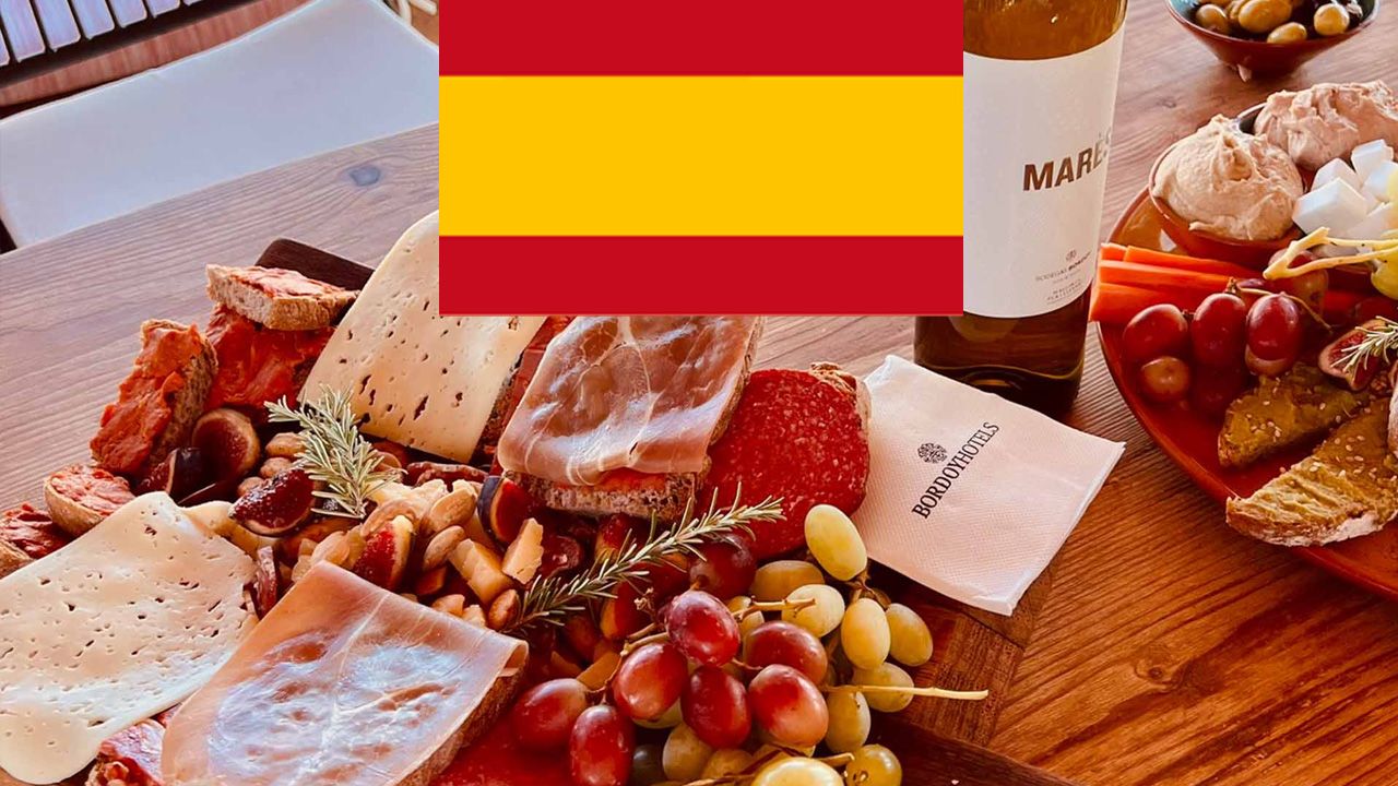 Cata de vinos en español con tapas en Bodegas Bordoy